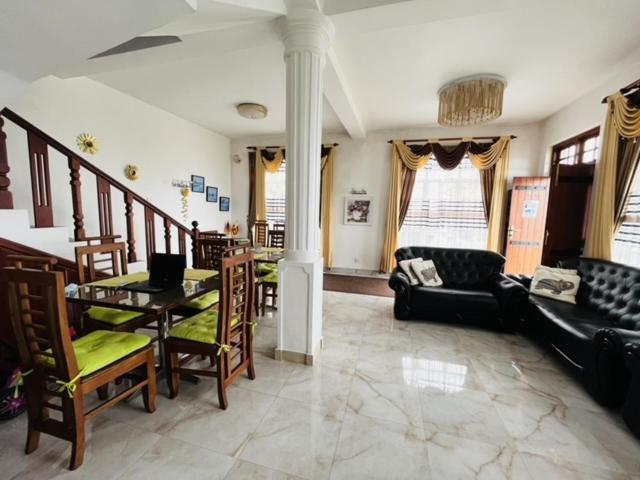 Thuring'S Holiday Bungalow นูวาราเอลิยา ภายนอก รูปภาพ