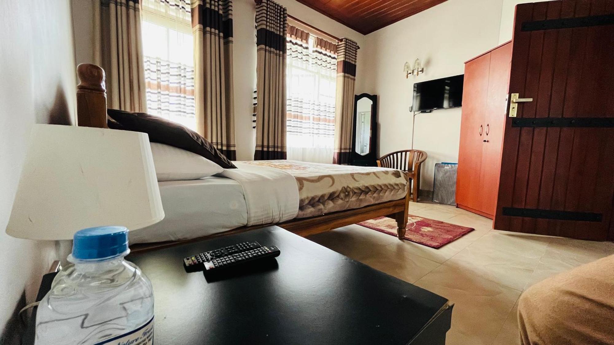 Thuring'S Holiday Bungalow นูวาราเอลิยา ภายนอก รูปภาพ